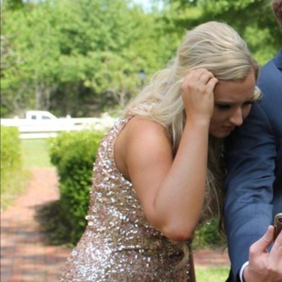 Prom dress - Picture 4 of 5